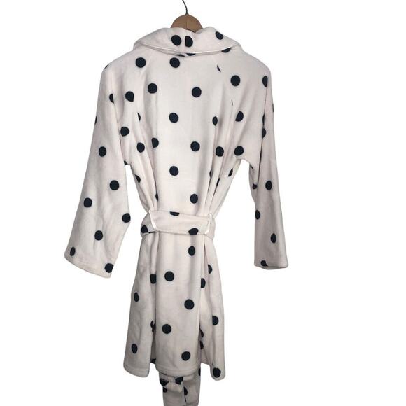 NWT Victoria's Secret Short Soft Polka Dot Plush Robe and Quarter Socks size M/L - Picture 4 of 11